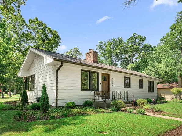 2933 Belle Plaine Trl, Long Beach, IN 46360