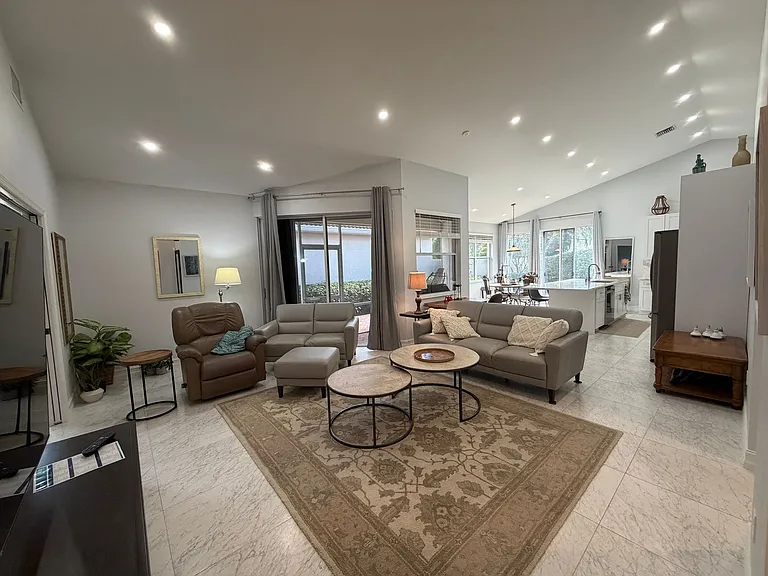 5950 Almaden Dr — Photo 14