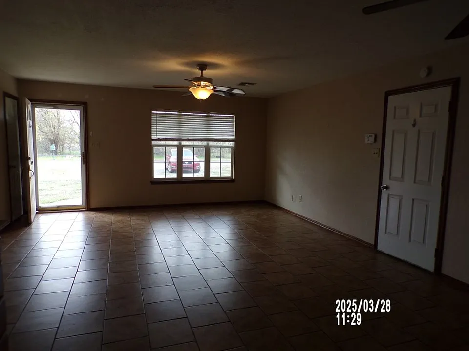 201 W East Ave