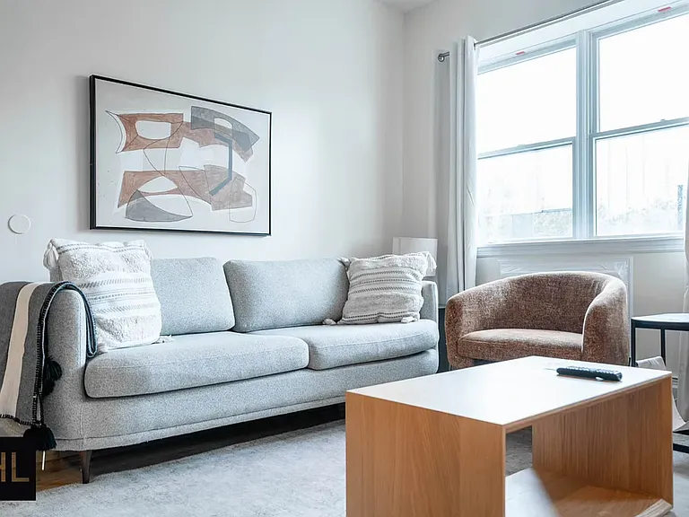 567 Warren St #503 — Photo 10