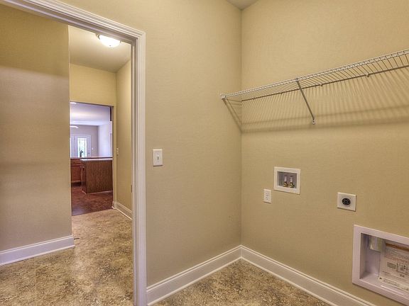 3rd image of 317 Thesing Ct