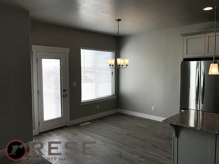 903 W Skyraider Ln — Photo 7