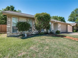 612 Price Dr, Lewisville, TX 75067