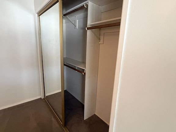 5th image of 10403 Lowemont St