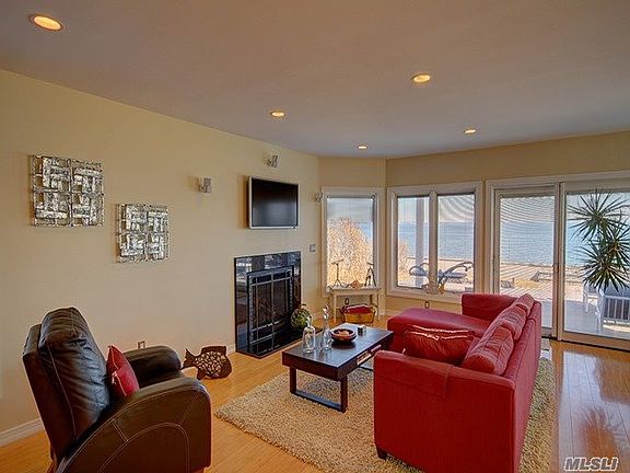 4th image of 15 Oak Shore Dr