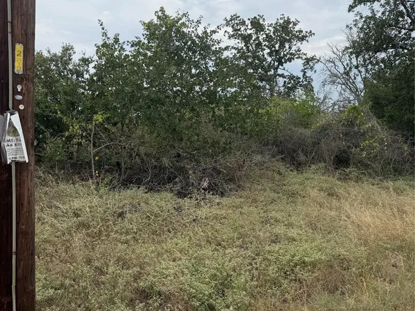 236 Kaelepulu Dr, Bastrop, TX 78602