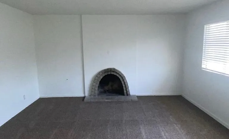 5712 Stockdale Hwy #1 — Photo 9