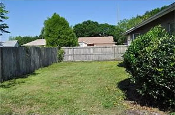 8735 Exposition Dr — Photo 9