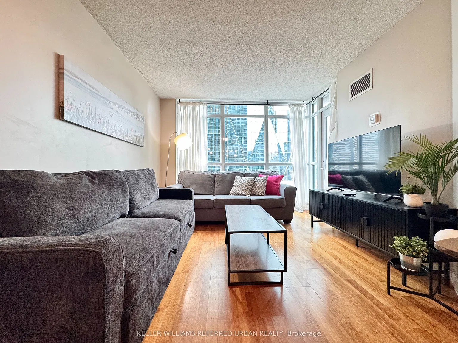 1 bed, $2,300 — Photo 4