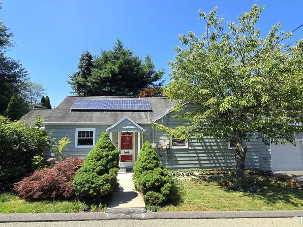 28 Elberta Avenue, Trumbull, CT 06611
