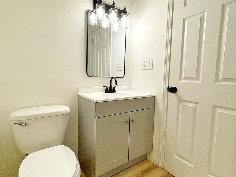 1714 Susan Ct SE #D — Photo 9