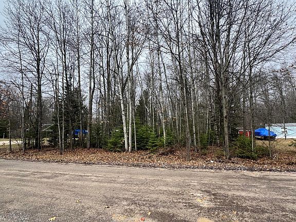 5th image of Ashcroft Dr