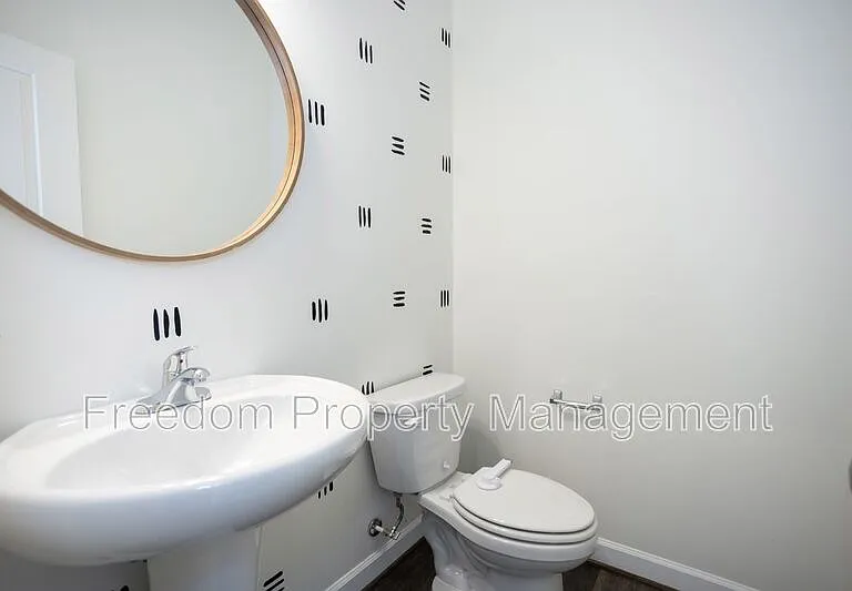 2425 Morgans Point Dr — Photo 28