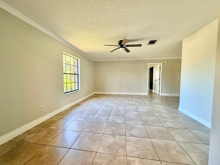 9237 Baton Rouge Dr — Photo 13