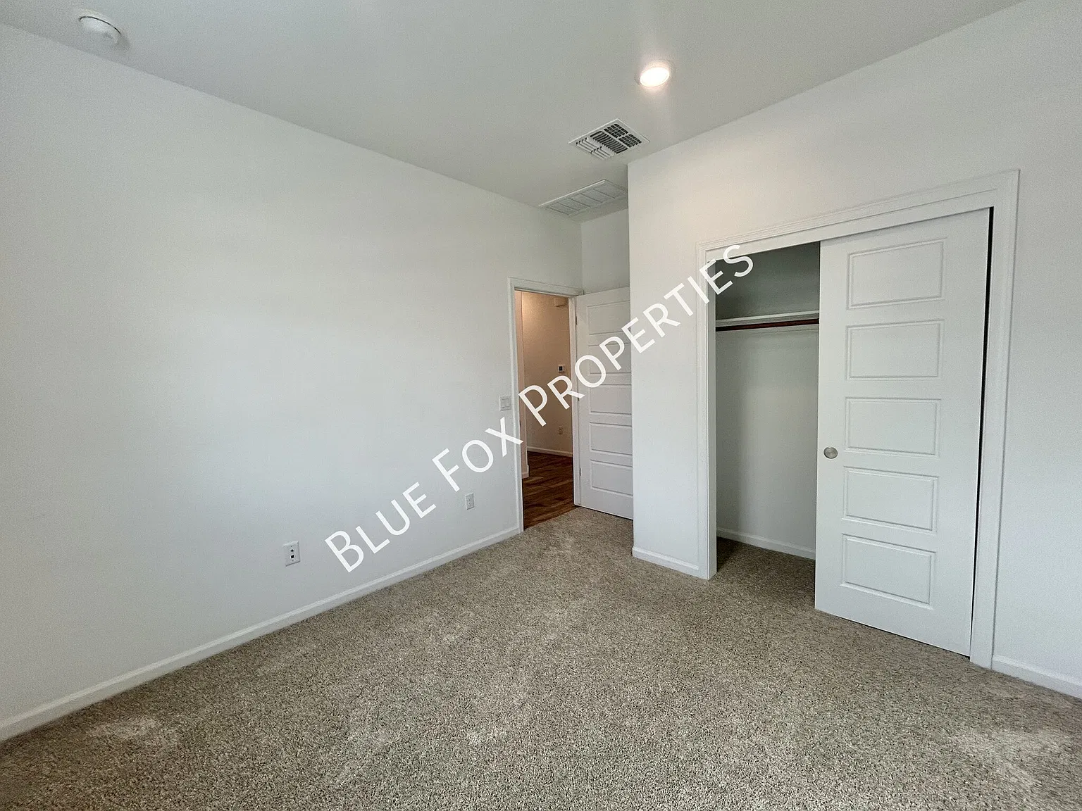 7110 W Ferntree Ln — Photo 3