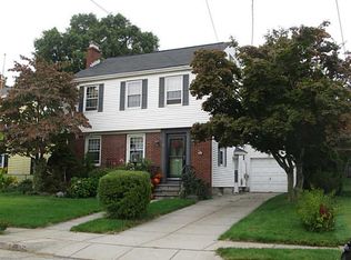 87 Fairfield Rd, Cranston, RI 02910