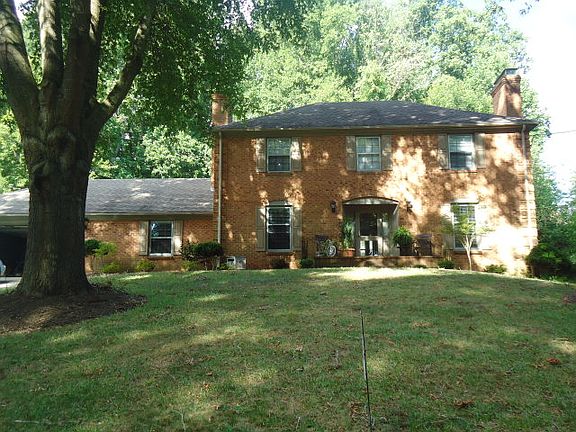 2nd image of 358 Mowbray Arch