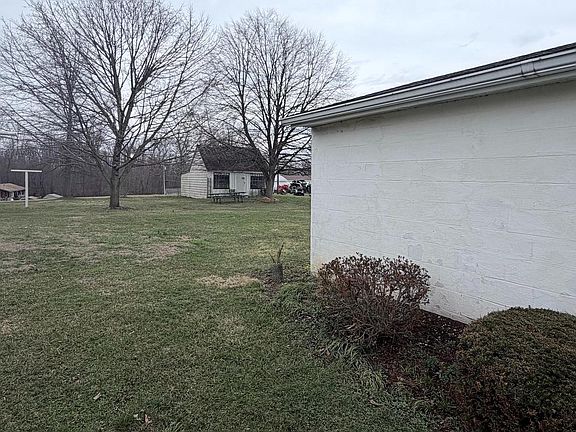 3rd image of 1077 Paper Mill Rd