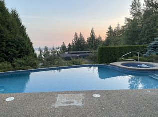1562 Pinecrest Dr, West Vancouver, BC V7S 3E8