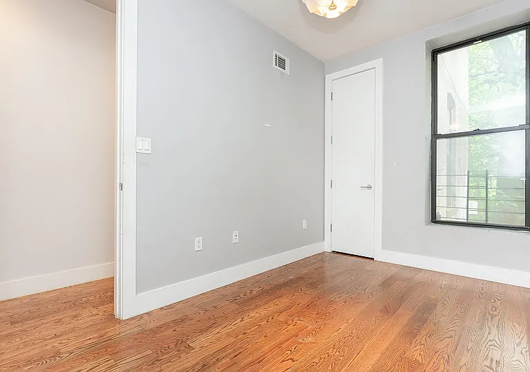 102 Rogers Ave #4 — Photo 12