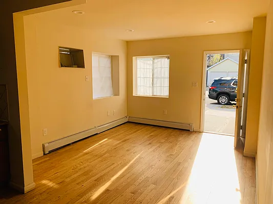 Rented by Keystone Realty USA Corp | media 18