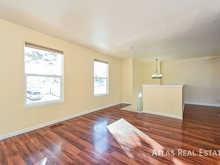 1483 S Cathay Way — Photo 2