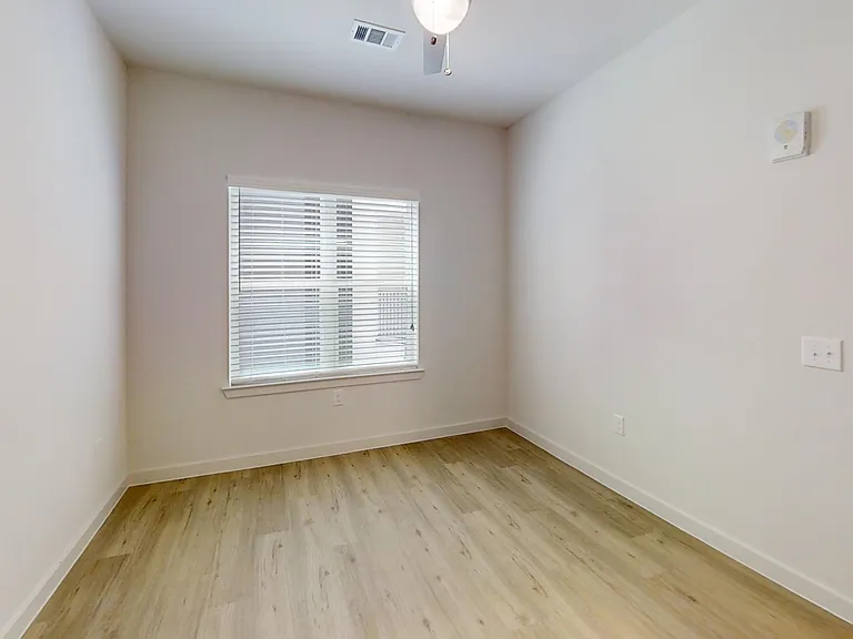 Park South — Photo 205