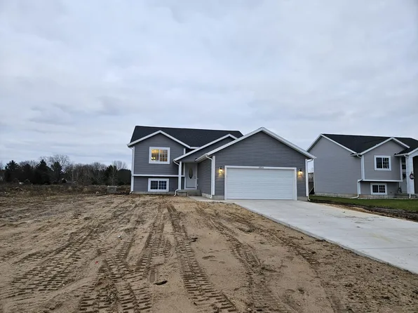 3526 Haymeadow Ave, Ravenna, MI 49451