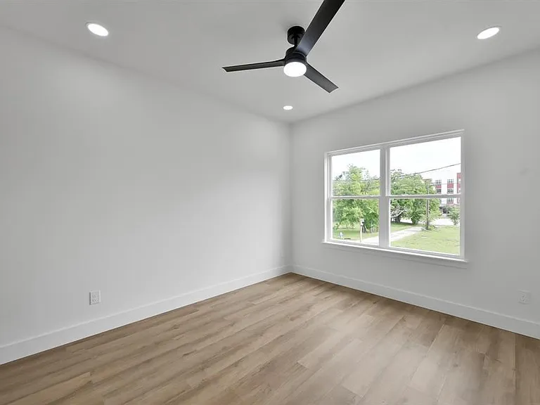 3334 Francis St #A — Photo 25