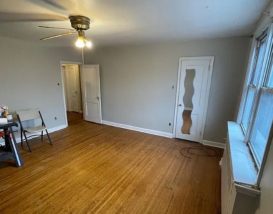 4th image of 6839 Radbourne Rd
