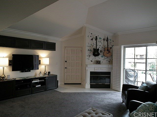 2nd image of 23615 Del Monte Dr Unit 351