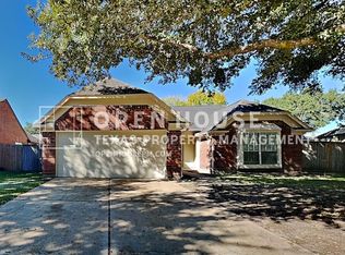 3902 Spring River Dr, Pearland, TX 77584