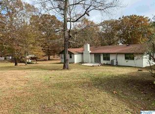 2003 Sunset Dr NW, Hartselle, AL 35640