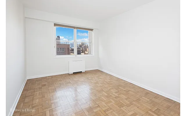 Rented by Douglas Elliman | media 31