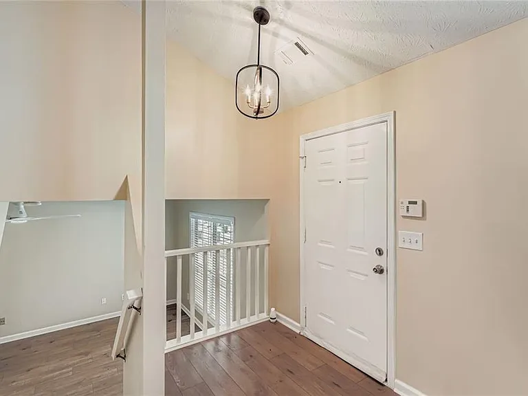 6543 Alford Way — Photo 7