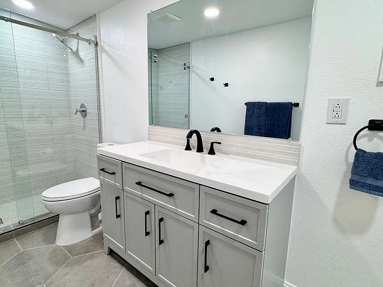 439 Carroll St — Photo 34