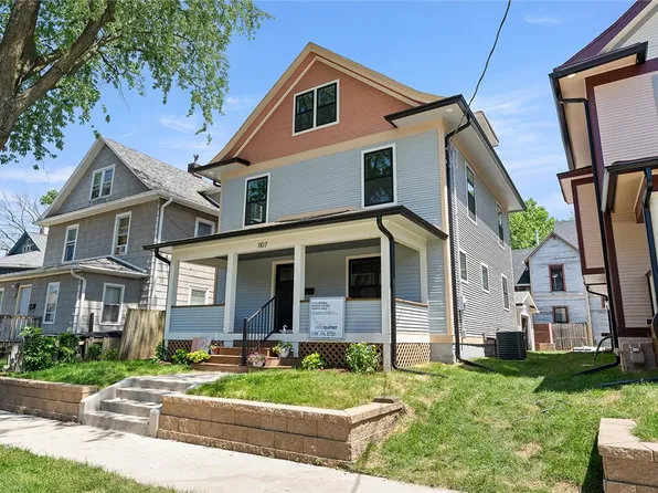1107 24th St, Des Moines, IA 50311