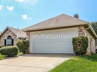 2702 Whetstone Dr, Corinth, TX 76210