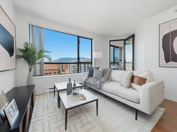 1189 Howe St #2409, Vancouver, BC V6Z 2X4