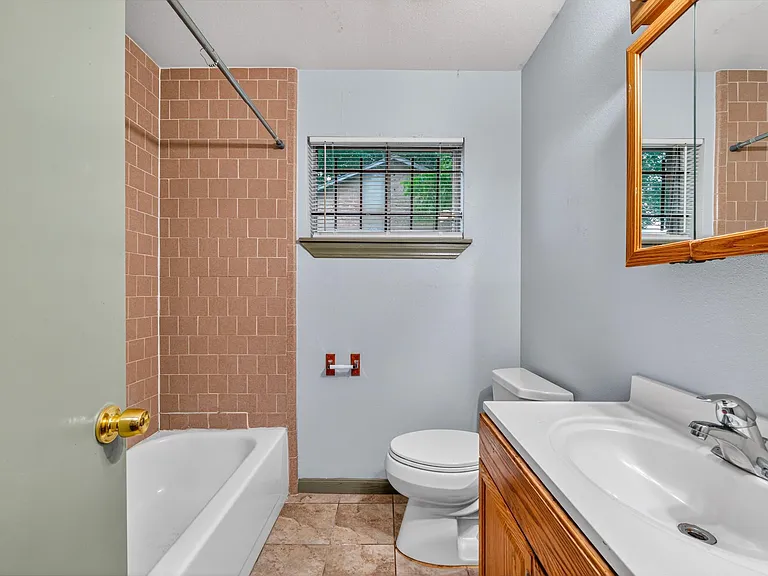 5725 Melanite Ave — Photo 12