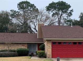 3815 Cobblestone Ln, Port Arthur, TX 77642