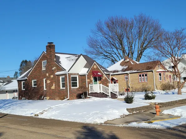 512 W 13th St, Sterling, IL 61081