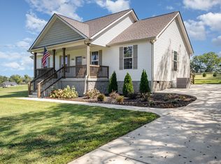 2733 McConnell Rd, Cornersville, TN 37047