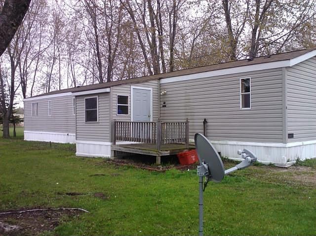 2nd image of 211 Willow Dr Trlr 8