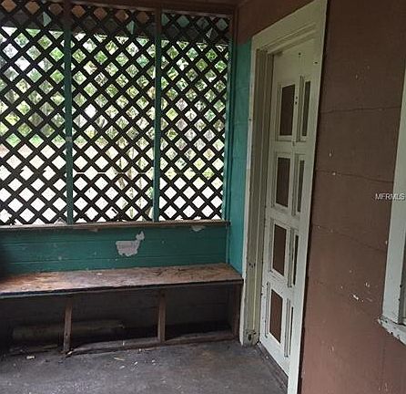 5th image of 904 Johns St