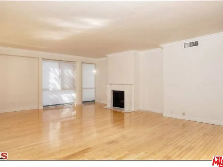 318 N Maple Dr #C106 — Photo 5