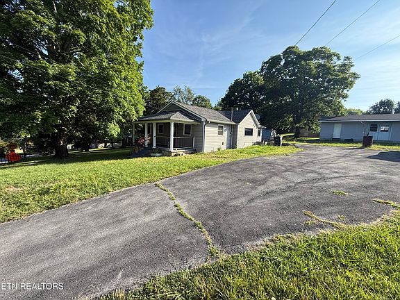 3rd image of 1703 Richardson St