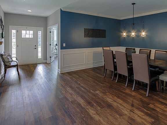 5th image of 12619 Sandburg Ln