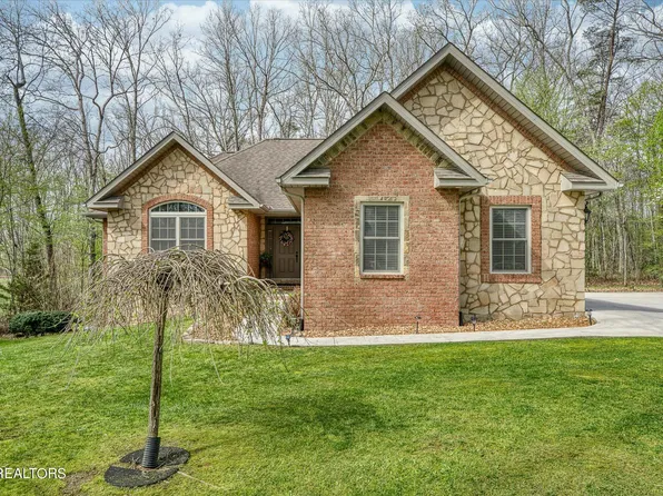 76 N Riverview Ln, Crossville, TN 38555