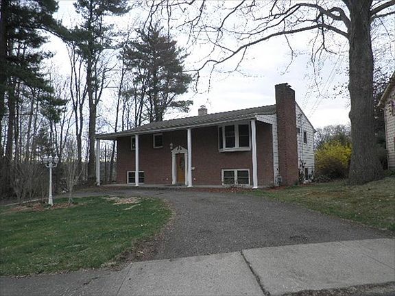 4th image of 2752 Magnolia St